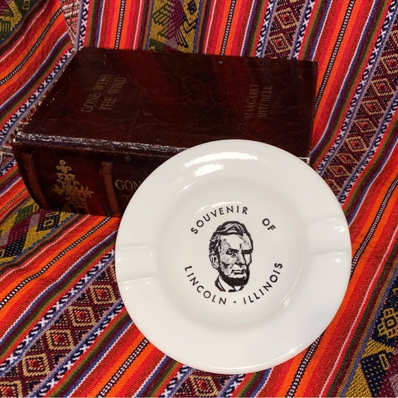 Stetson’s Factory Outlet Store Other - 🚬50’s Vintage Abraham Lincoln Ashtray 5.25” Porcelain Souvenir Stetson’s F. O.